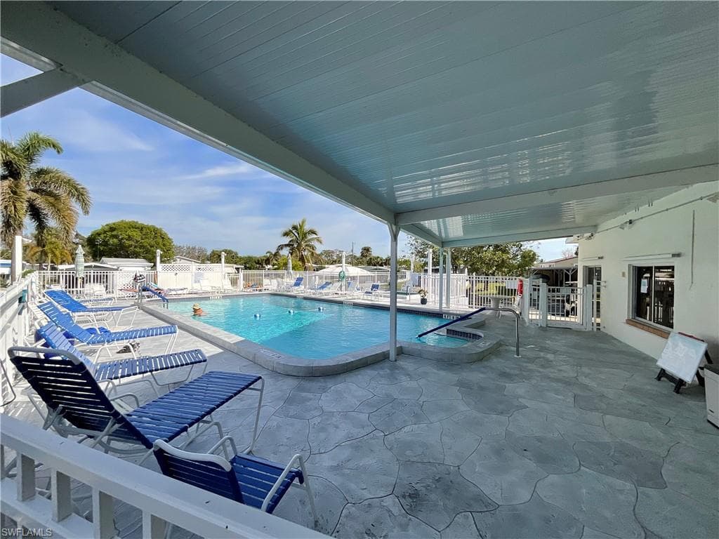 134 Cedar Ln 53, Naples, FL 34114-26