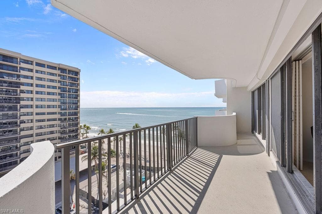 4005 Gulf Shore Blvd N 802, Naples, FL 34103-19