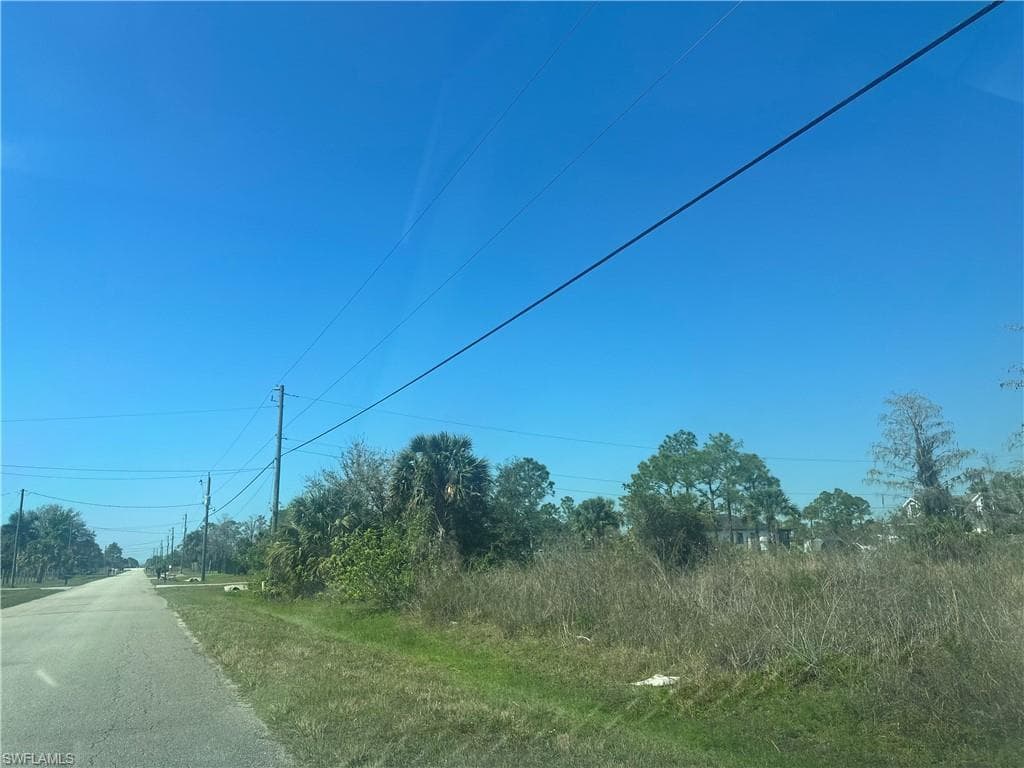 3361 31st Ave NE, Naples, FL 34120-5