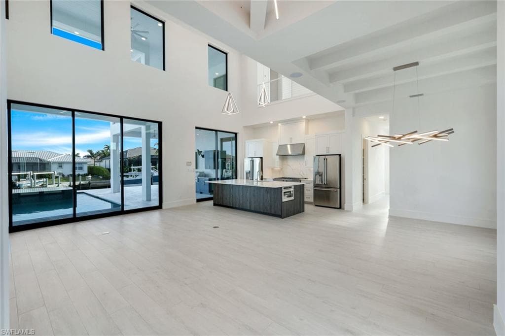 1071 Dana Ct, Marco Island, FL 34145-9