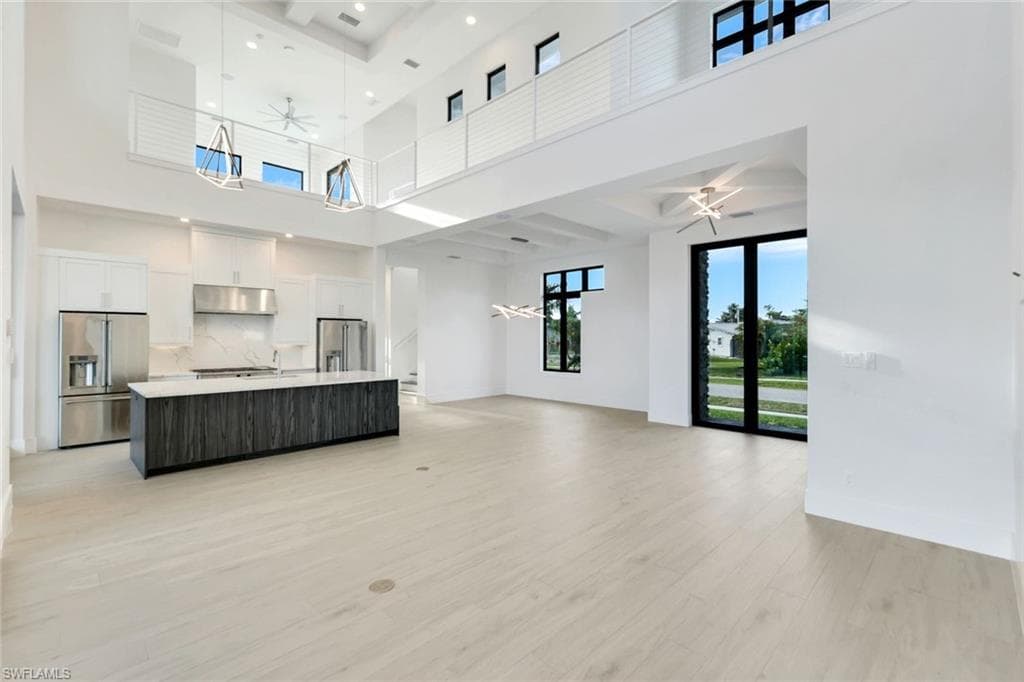 1071 Dana Ct, Marco Island, FL 34145-12