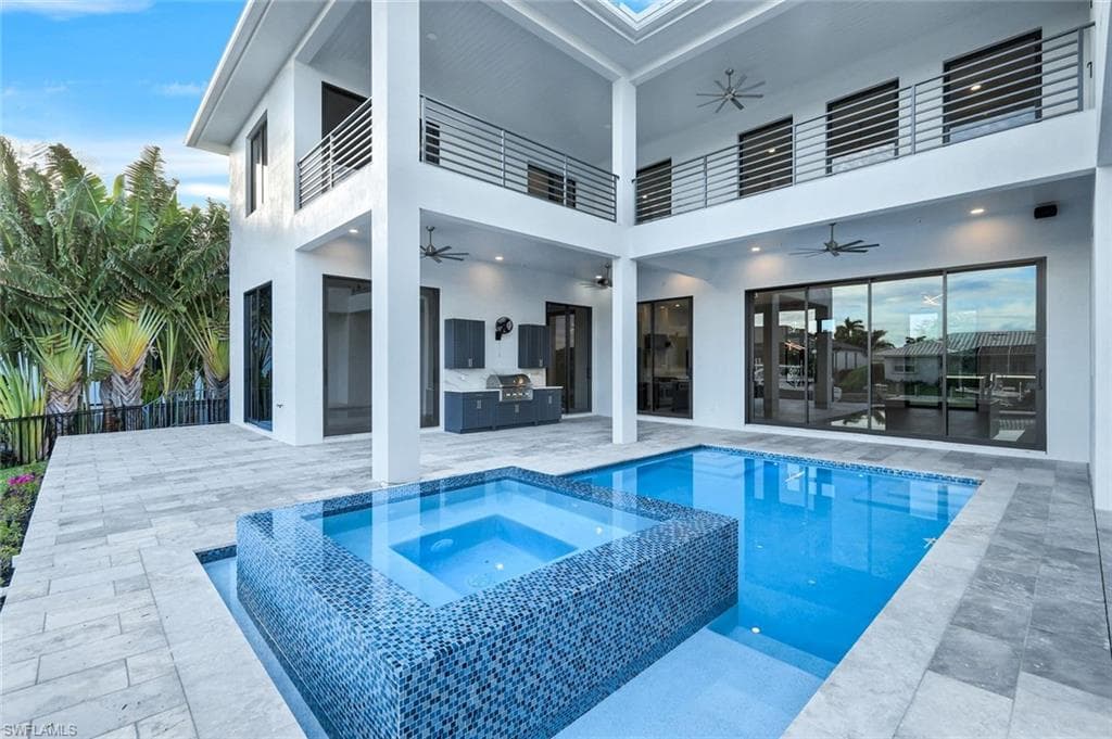 1071 Dana Ct, Marco Island, FL 34145-41