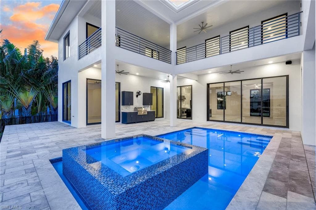 1071 Dana Ct, Marco Island, FL 34145-43
