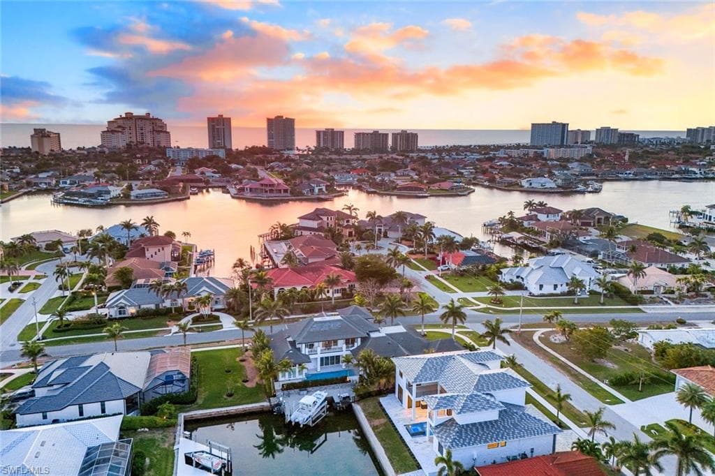 1071 Dana Ct, Marco Island, FL 34145-8