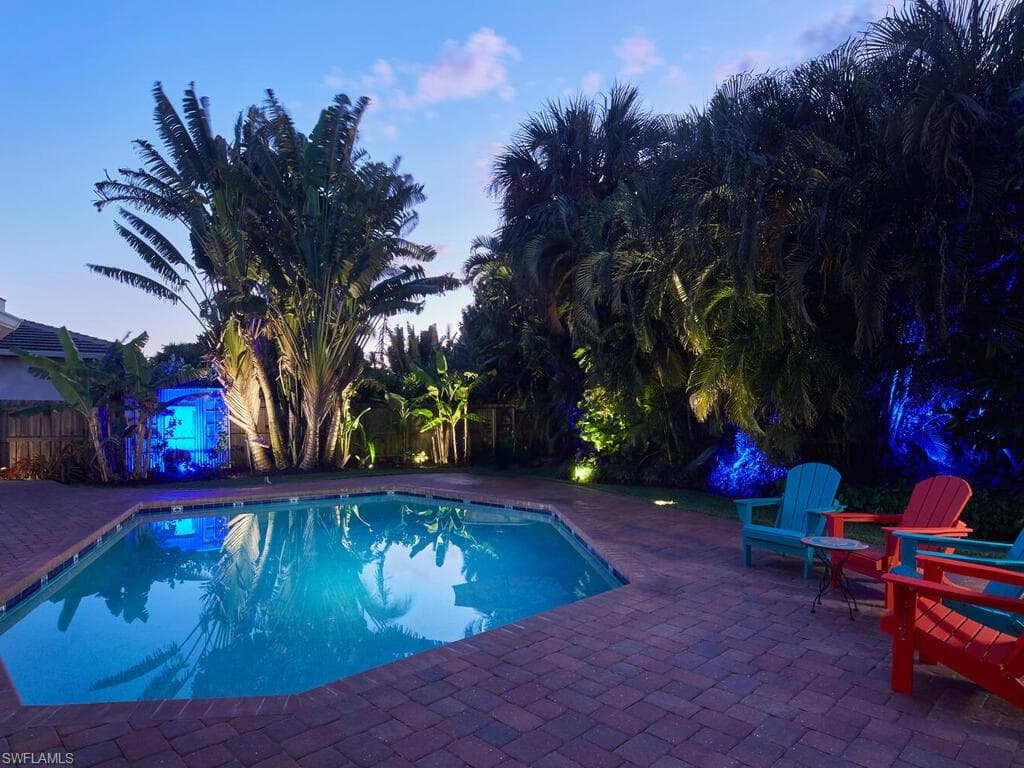 1541 Mandarin Rd, Naples, FL 34102-4