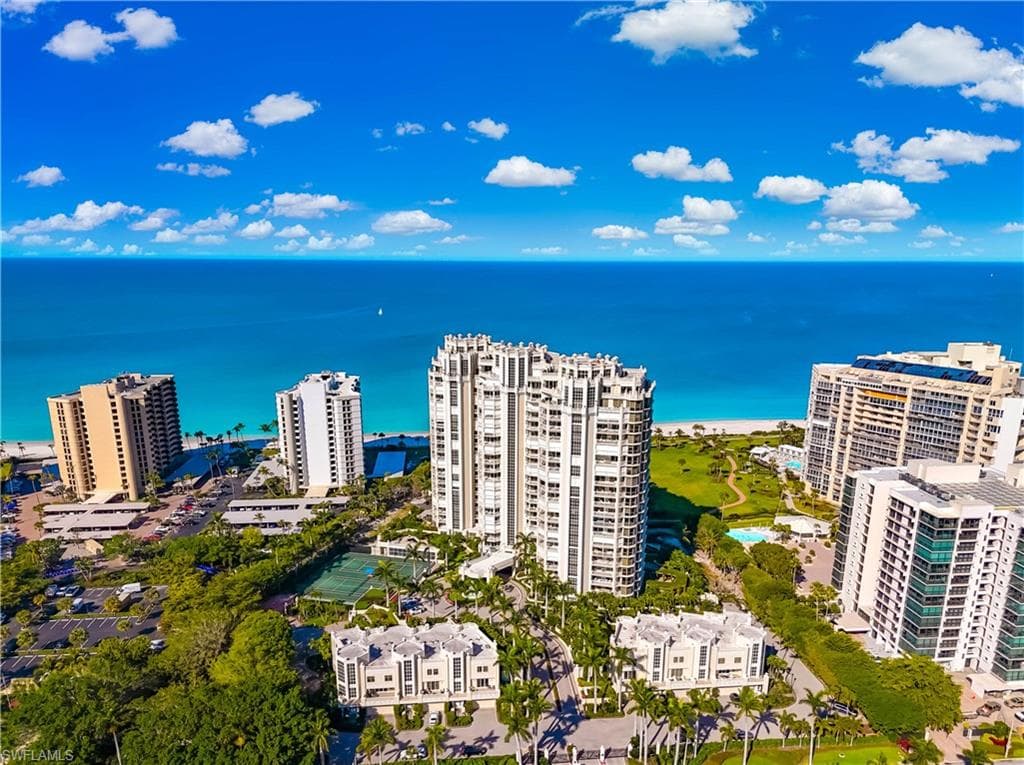 4021 Gulf Shore Blvd N 1006, Naples, FL 34103-38