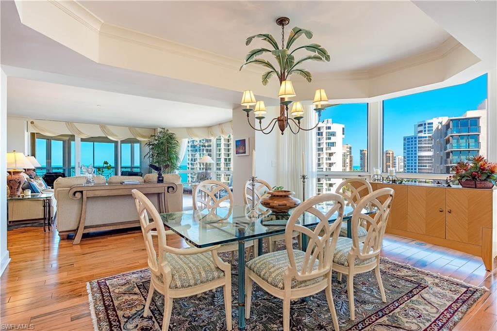 4021 Gulf Shore Blvd N 1006, Naples, FL 34103-4