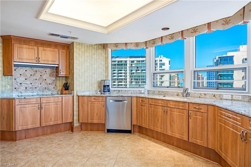 4021 Gulf Shore Blvd N 1006, Naples, FL 34103-7