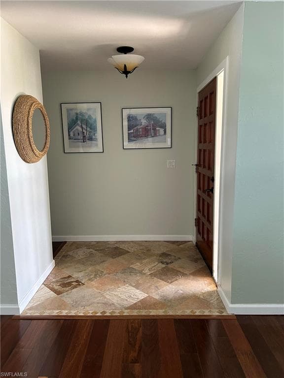 617 51st Ter, Cape Coral, FL 33914-9
