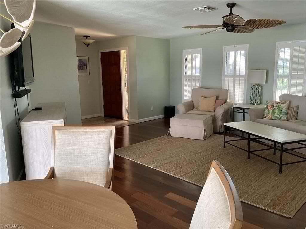 617 51st Ter, Cape Coral, FL 33914-11