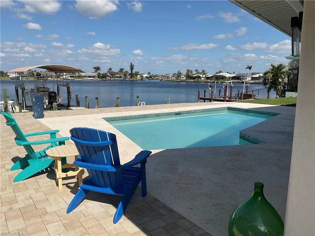 617 51st Ter, Cape Coral, FL 33914-6