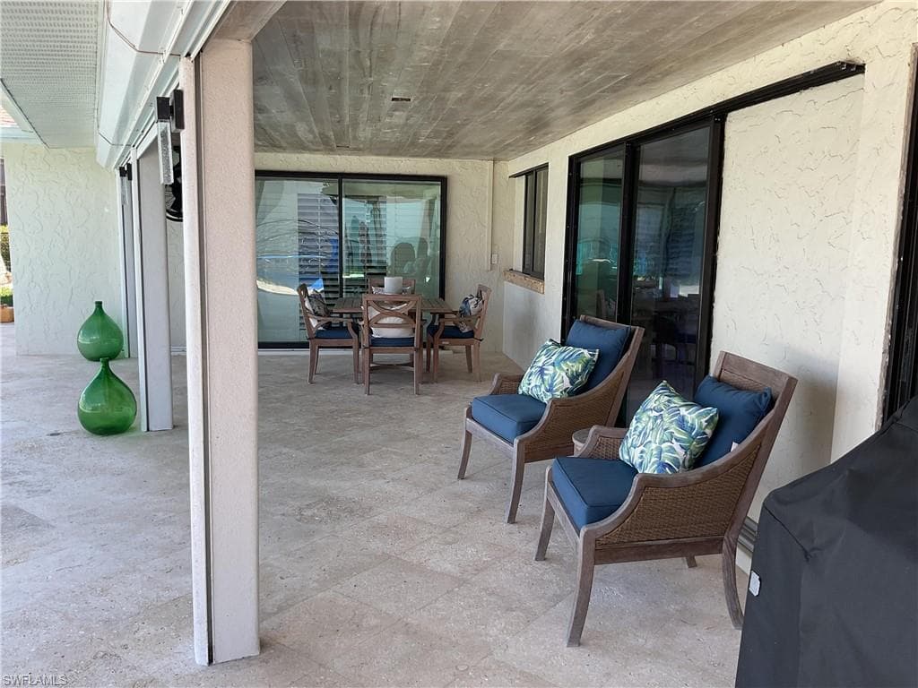 617 51st Ter, Cape Coral, FL 33914-8
