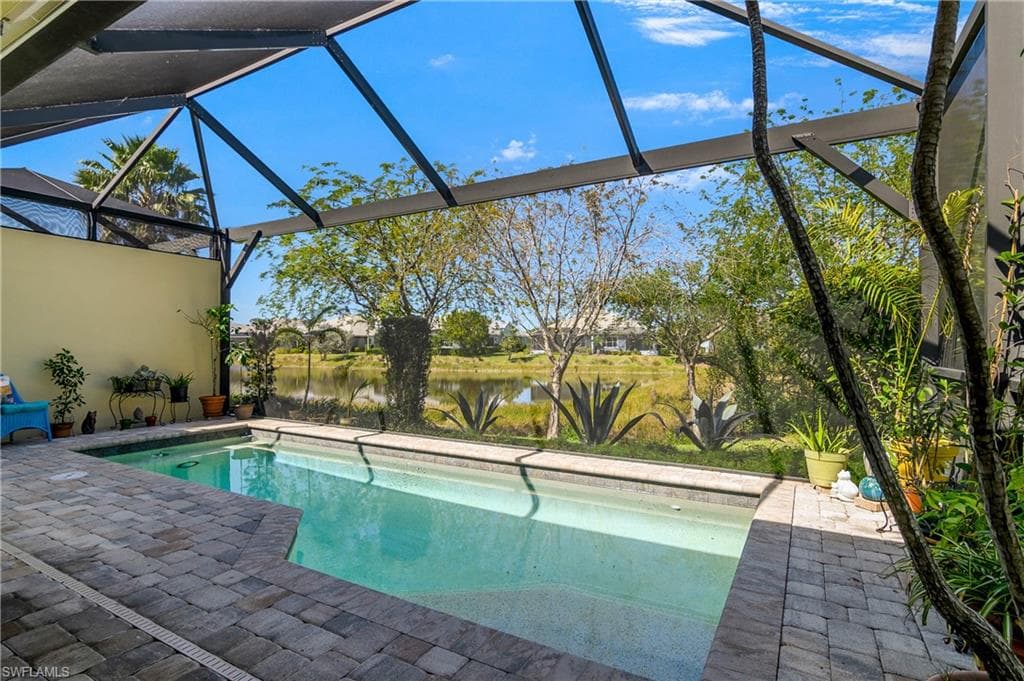 7193 Dominica Dr, Naples, FL 34113-32