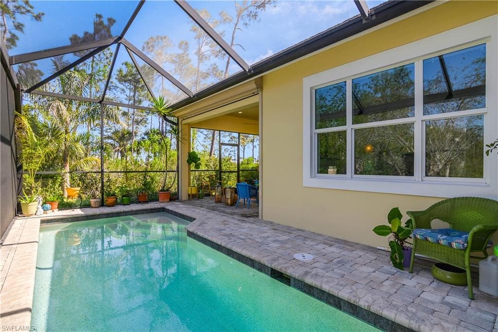 7193 Dominica Dr, Naples, FL 34113-33
