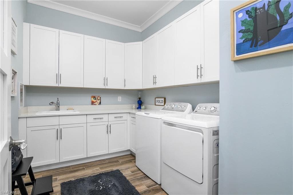 7193 Dominica Dr, Naples, FL 34113-7