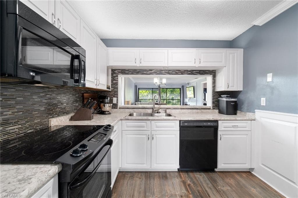 248 Pebble Beach Cir G201, Naples, FL 34113-9