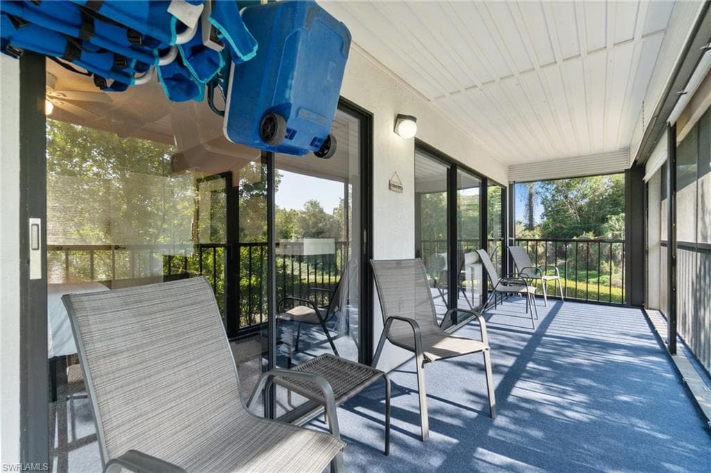 248 Pebble Beach Cir G201, Naples, FL 34113-25