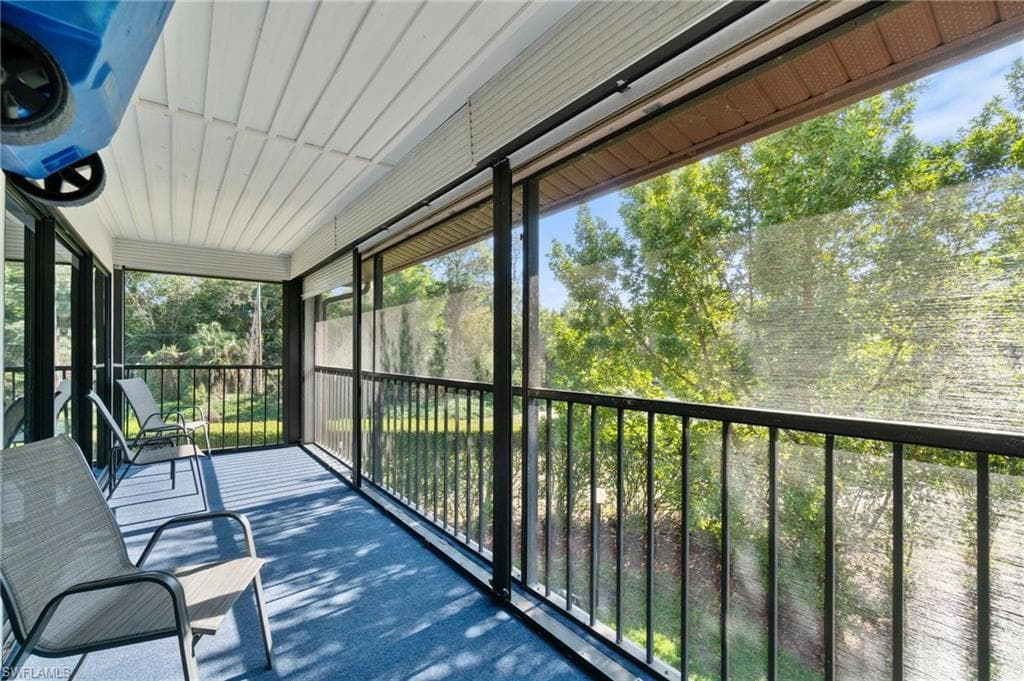248 Pebble Beach Cir G201, Naples, FL 34113-26