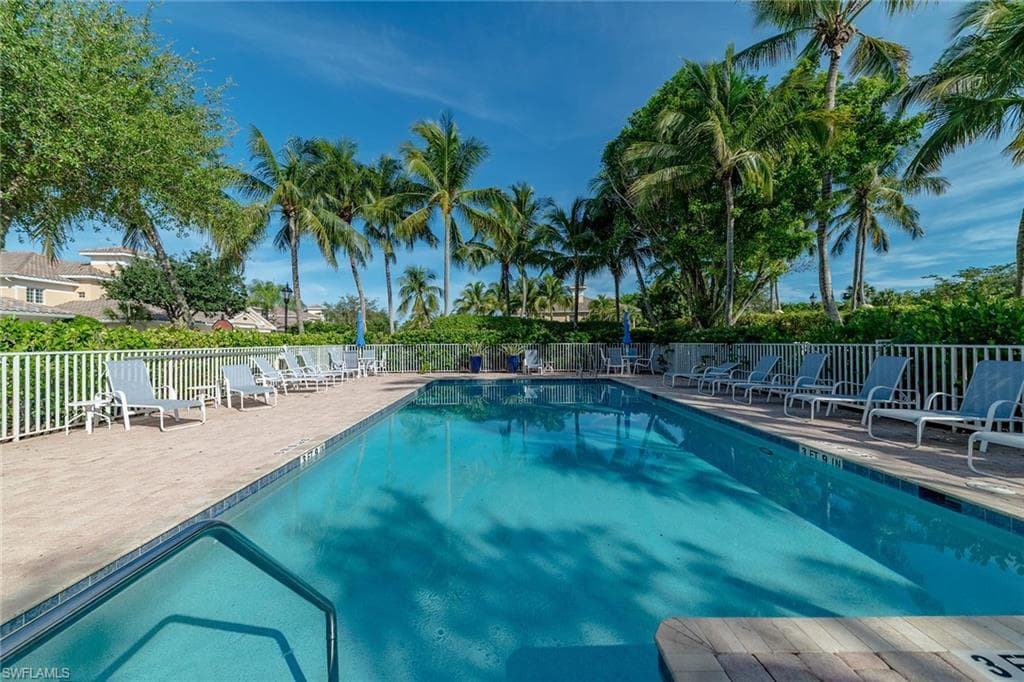 3975 Deer Crossing Ct 102, Naples, FL 34114-21