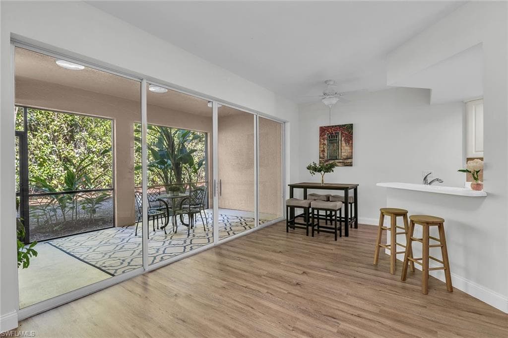 3975 Deer Crossing Ct 102, Naples, FL 34114-4