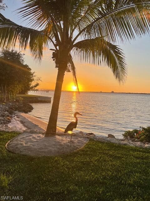 3385 Riverside Dr, Fort Myers, FL 33916-28