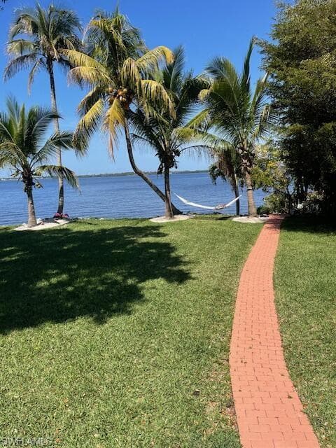 3385 Riverside Dr, Fort Myers, FL 33916-29