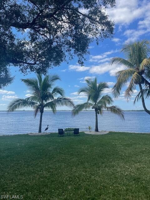 3385 Riverside Dr, Fort Myers, FL 33916-32