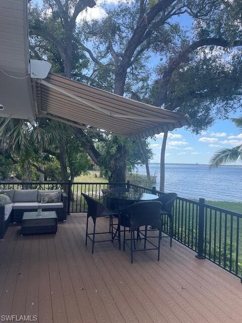 3385 Riverside Dr, Fort Myers, FL 33916-37