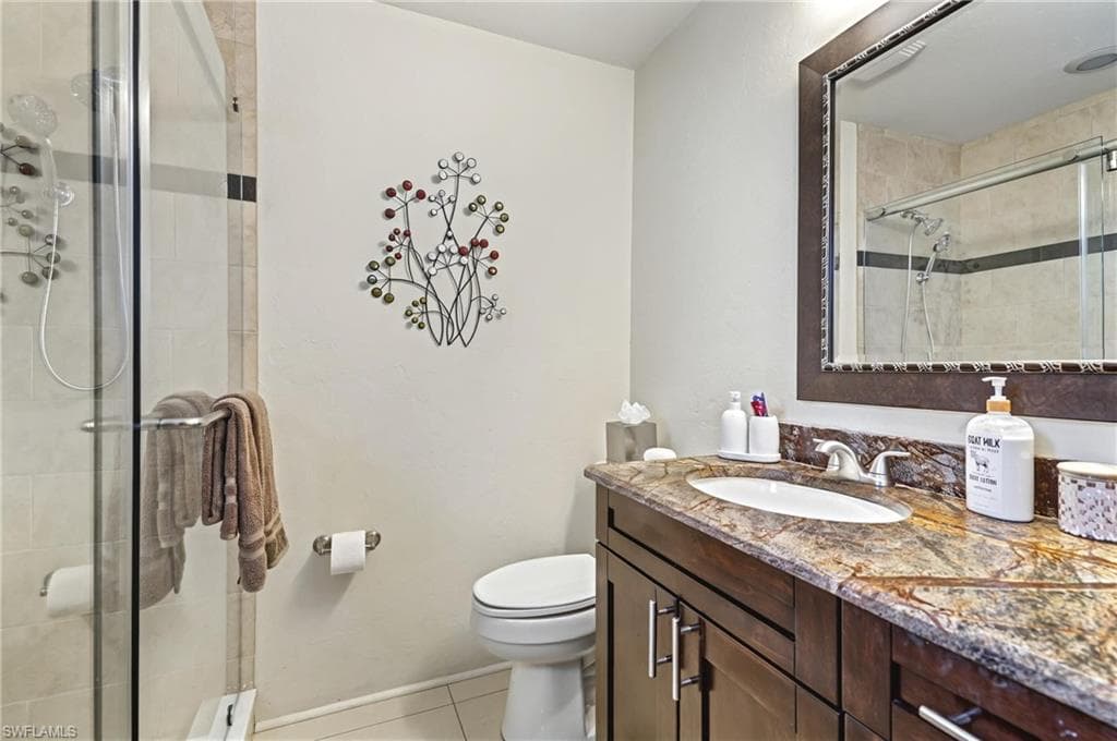 3385 Riverside Dr, Fort Myers, FL 33916-6