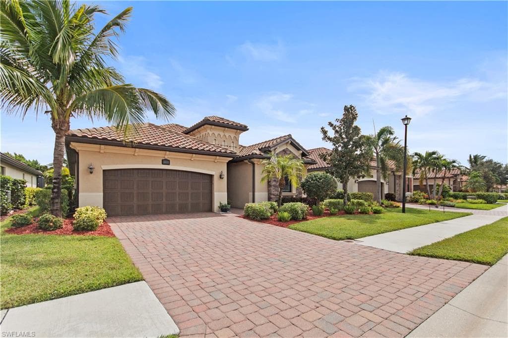 28091 Edenderry Ct, Bonita Springs, FL 34135-1