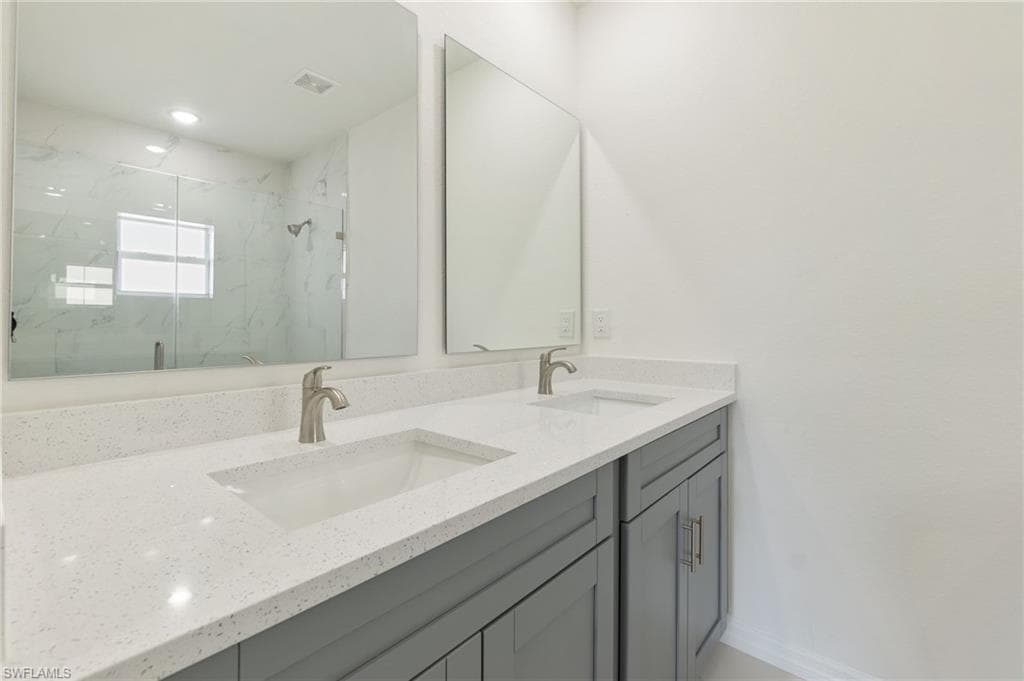 2903 Donald Ave S, Lehigh Acres, FL 33976-9