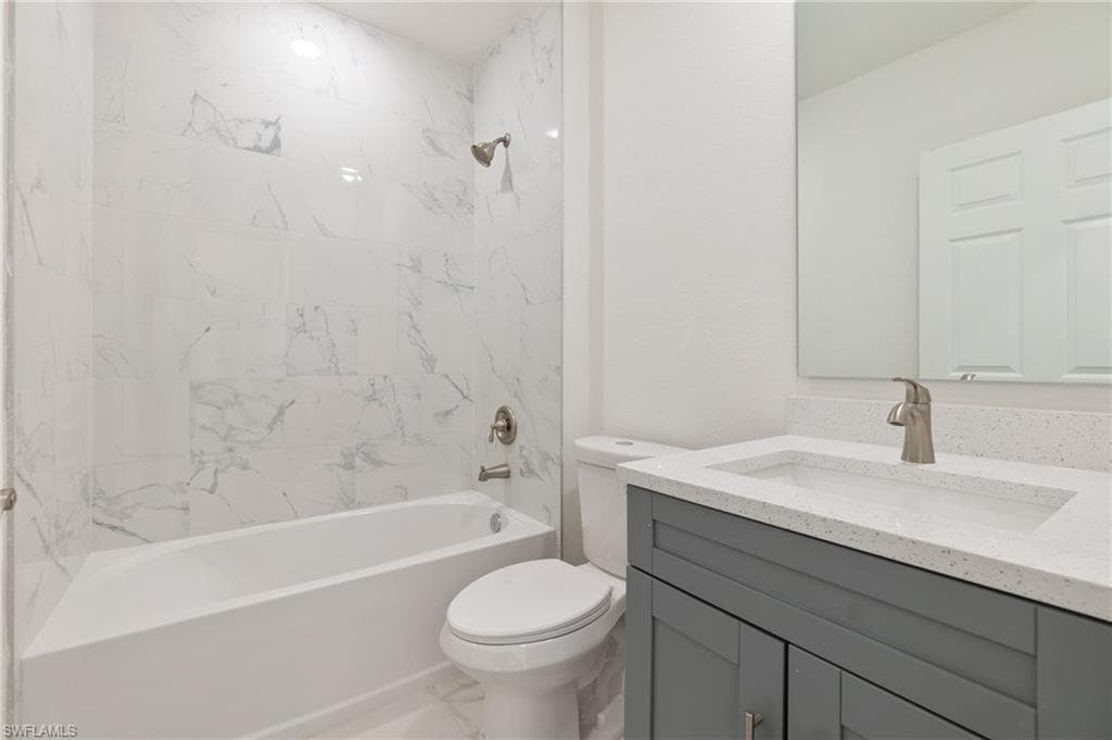 2903 Donald Ave S, Lehigh Acres, FL 33976-11