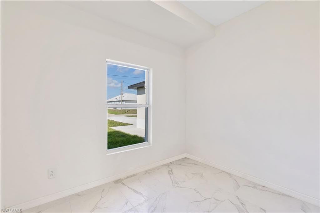 2903 Donald Ave S, Lehigh Acres, FL 33976-14