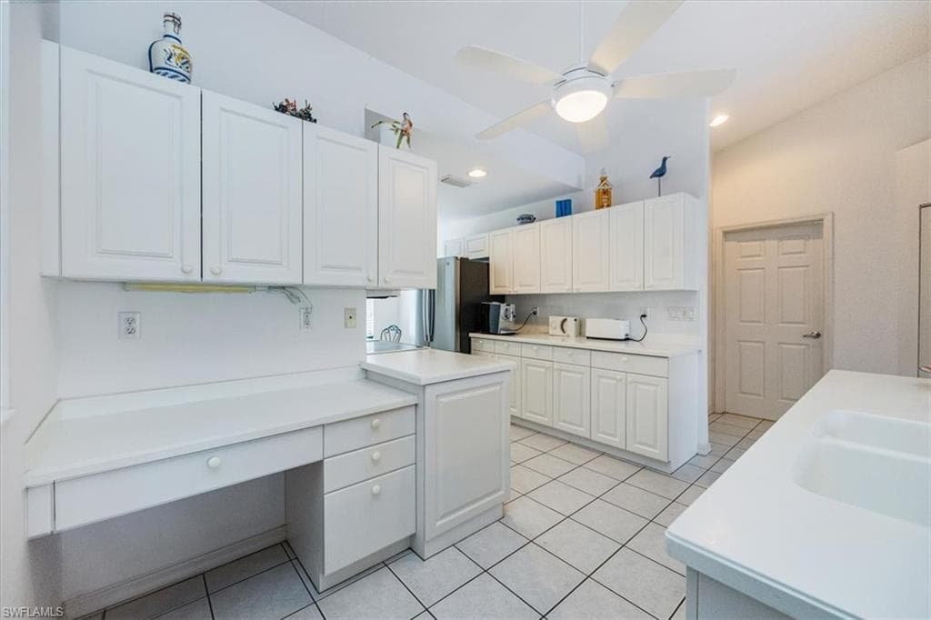 1090 Partridge Cir 201, Naples, FL 34104-13