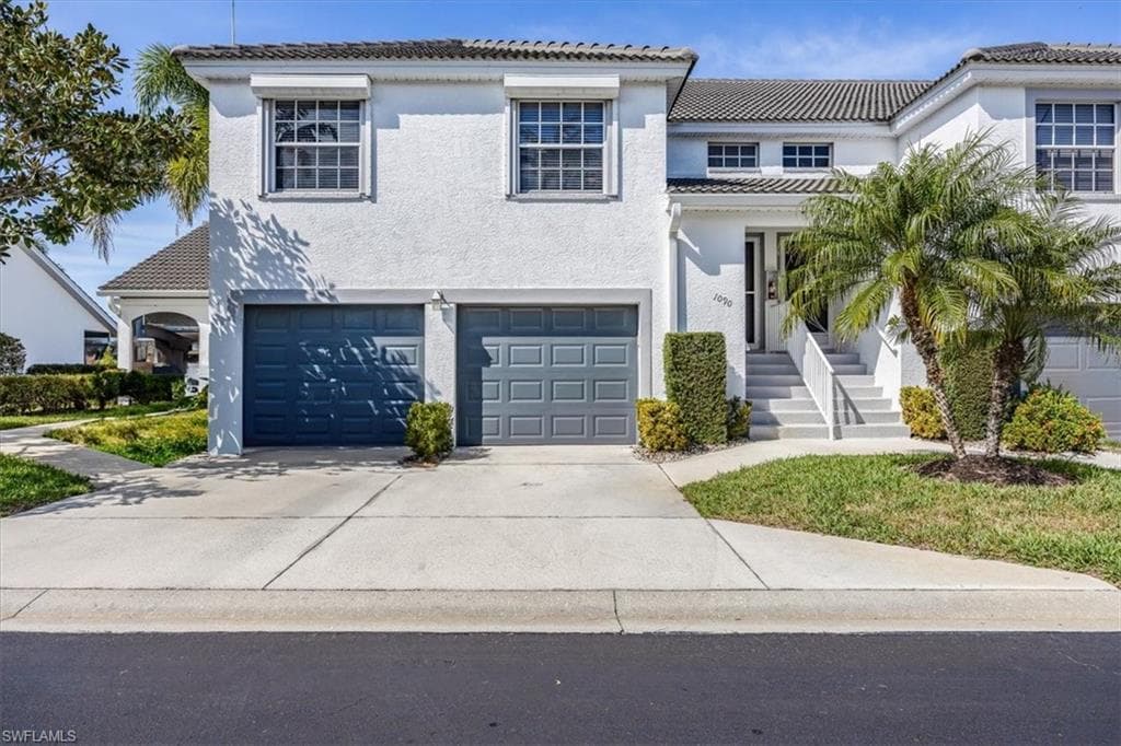 1090 Partridge Cir 201, Naples, FL 34104-26