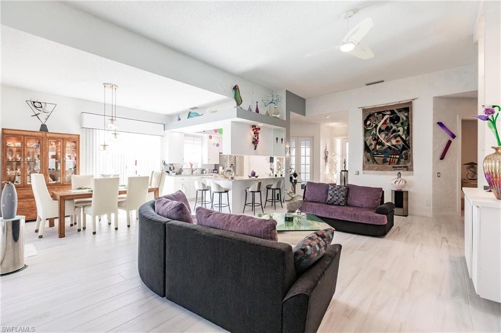 3500 Donoso Ct, Naples, FL 34109-9