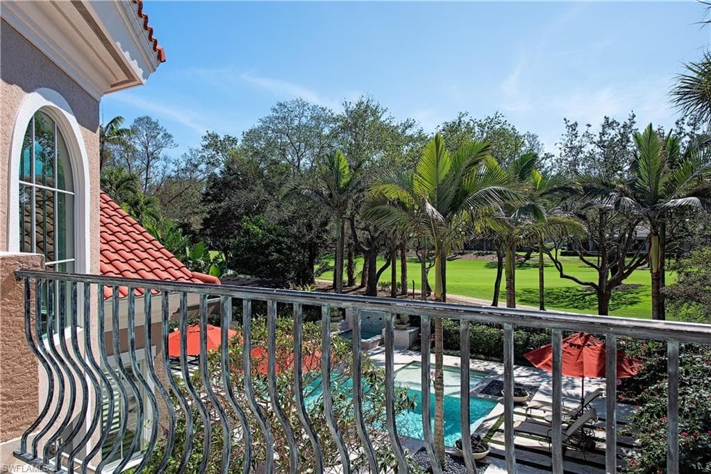 7100 Verde Way, Naples, FL 34108-14