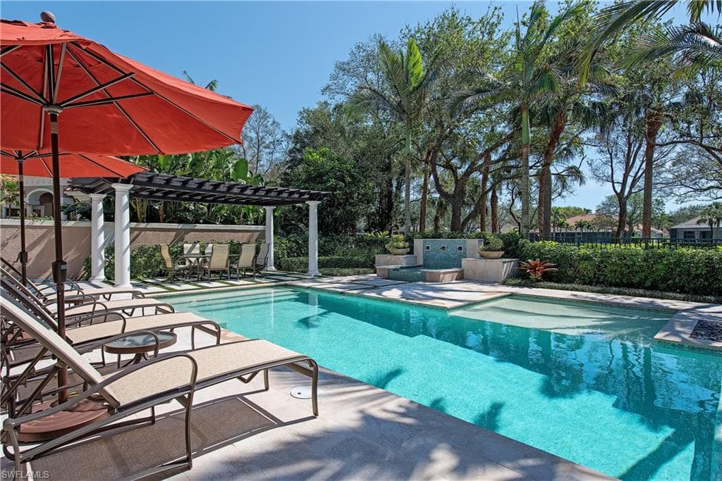 7100 Verde Way, Naples, FL 34108-17