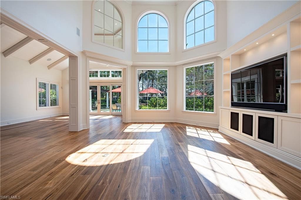 7100 Verde Way, Naples, FL 34108-4