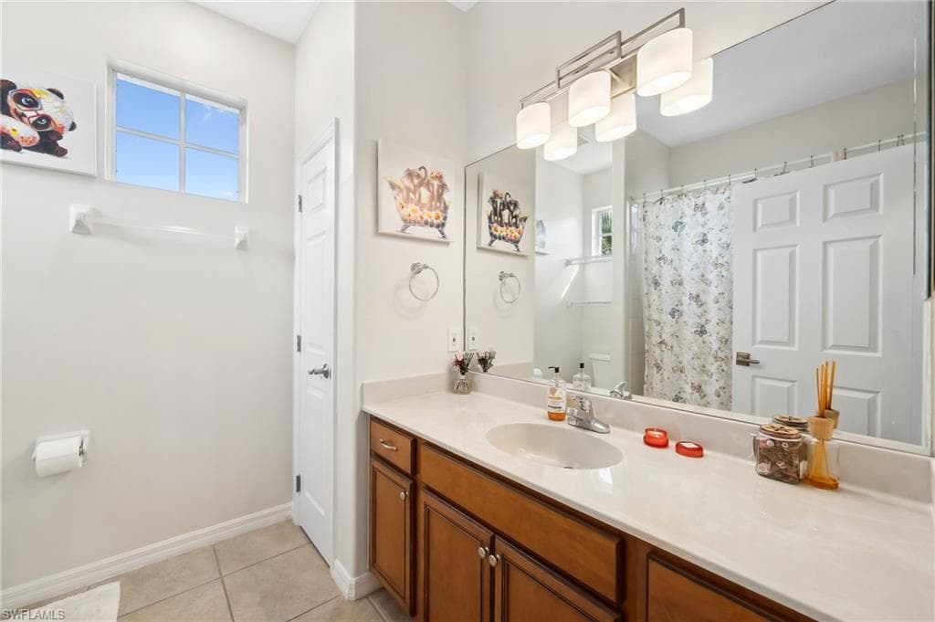 12858 Carrington Cir 8-201, Naples, FL 34105-26