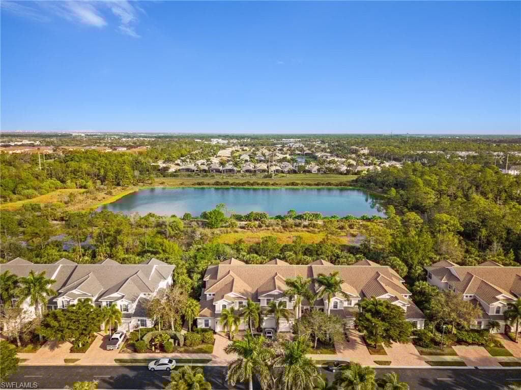 12858 Carrington Cir 8-201, Naples, FL 34105-36