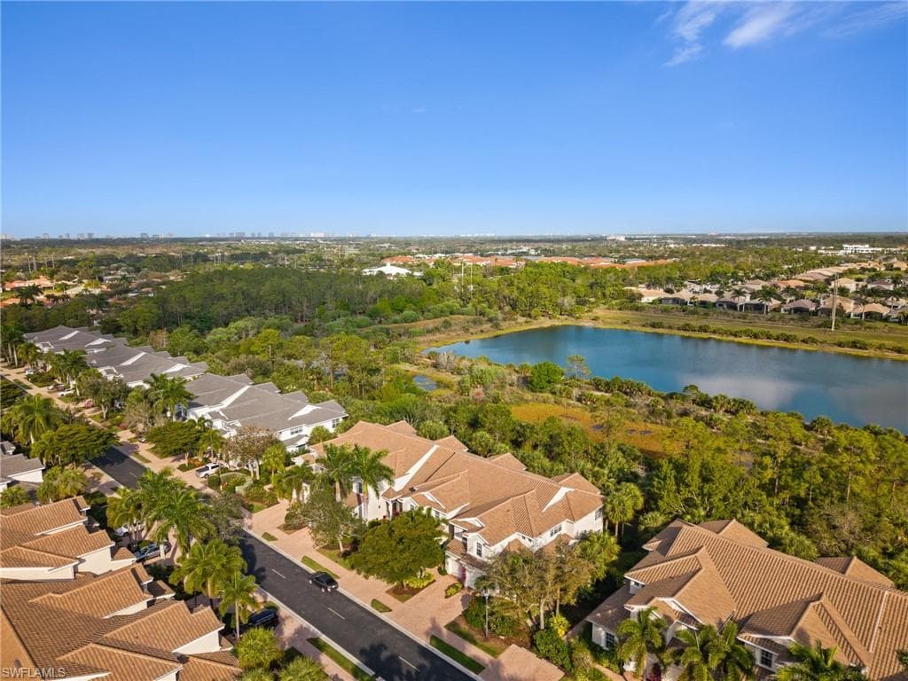12858 Carrington Cir 8-201, Naples, FL 34105-37