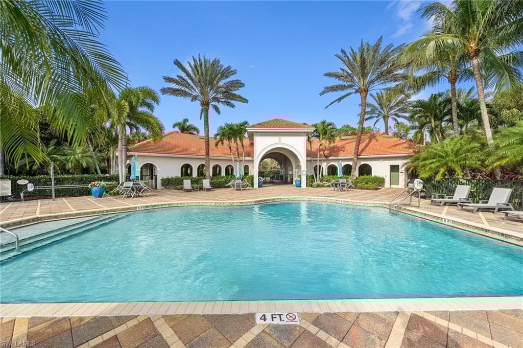 12858 Carrington Cir 8-201, Naples, FL 34105-40