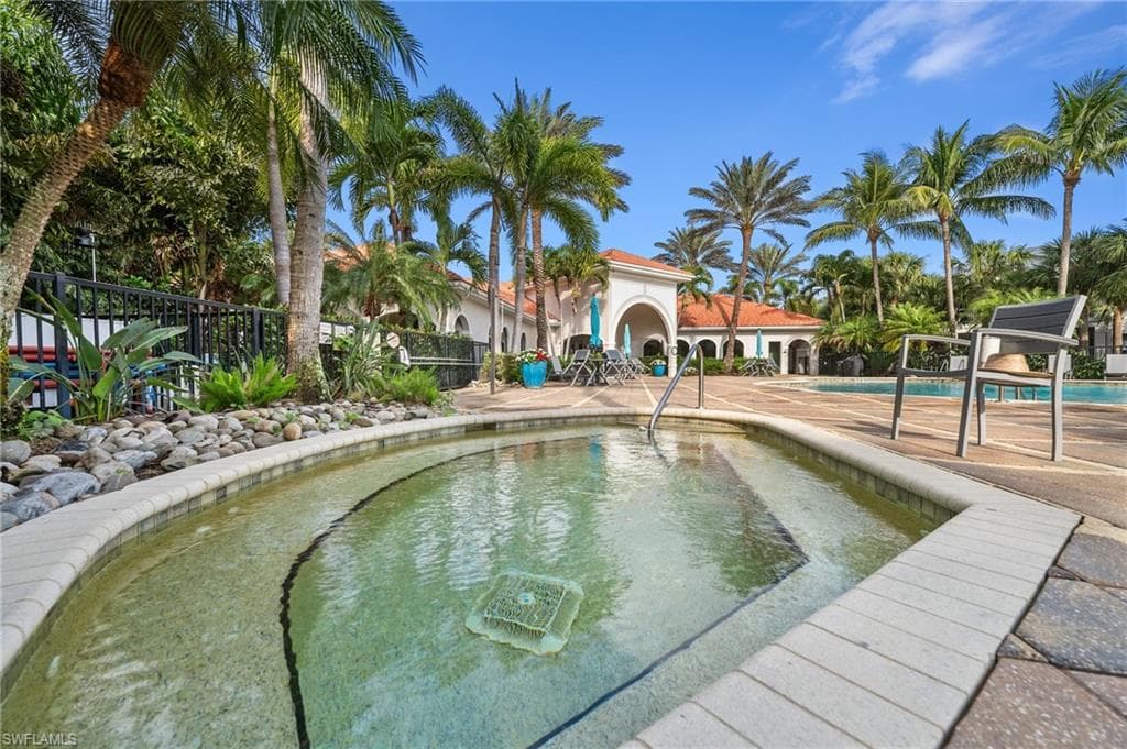 12858 Carrington Cir 8-201, Naples, FL 34105-41