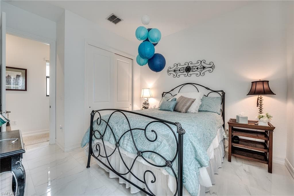 9293 Woodhurst Dr, Naples, FL 34120-13