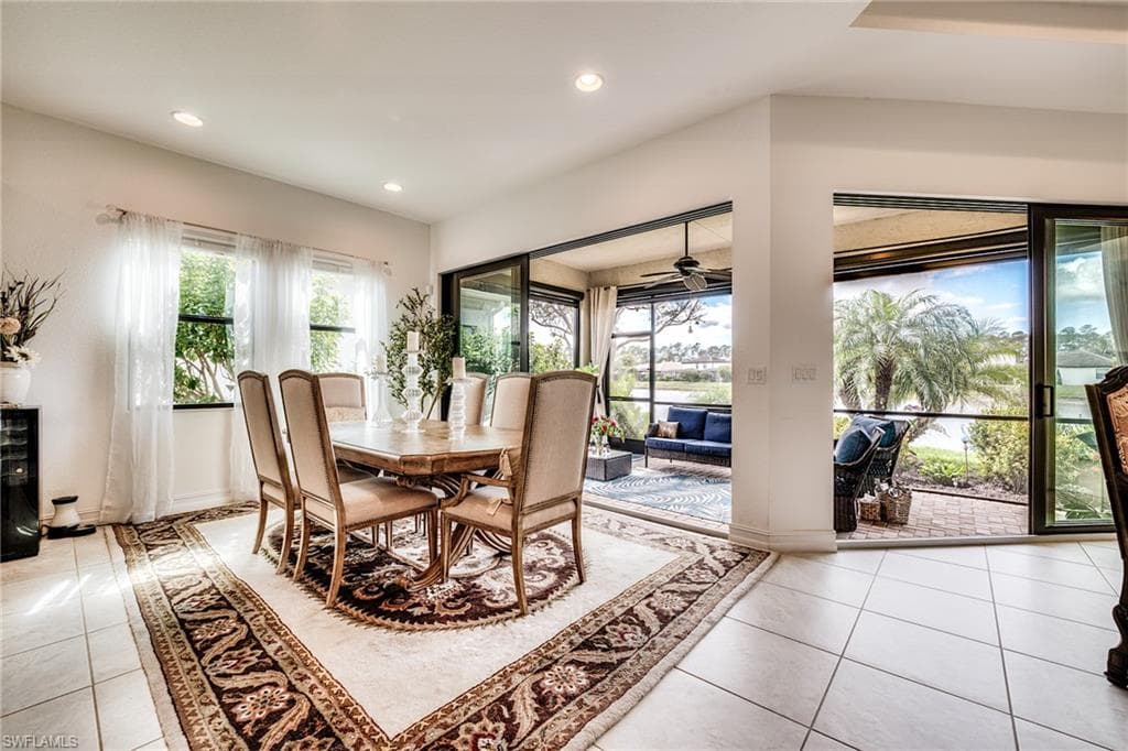 9293 Woodhurst Dr, Naples, FL 34120-29