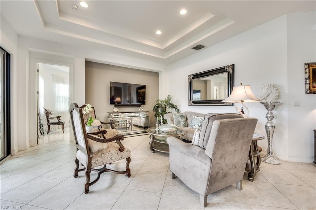 9293 Woodhurst Dr, Naples, FL 34120-30