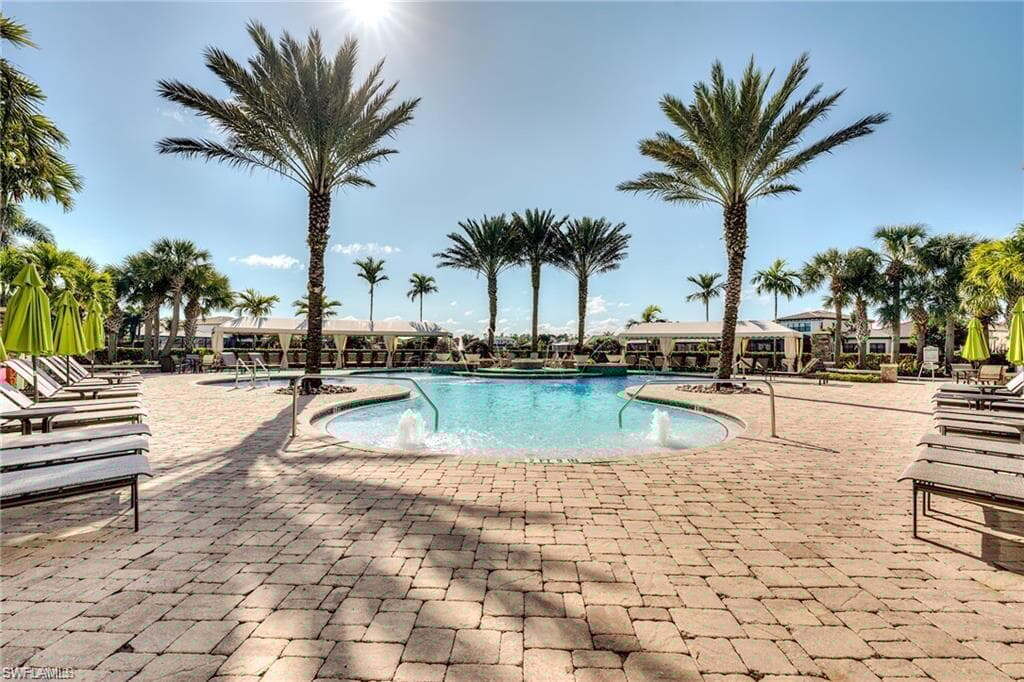 9293 Woodhurst Dr, Naples, FL 34120-37