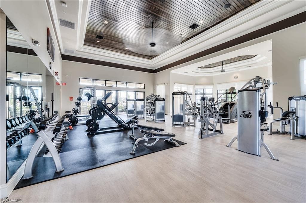 9293 Woodhurst Dr, Naples, FL 34120-42