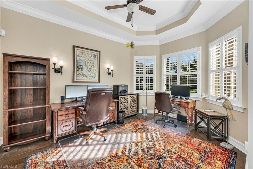 9205 Campanile Cir, Naples, FL 34114-10